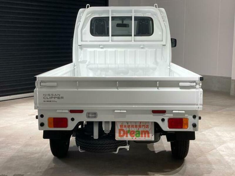 CLIPPER TRUCK
