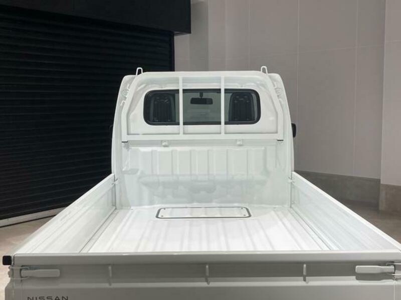 CLIPPER TRUCK