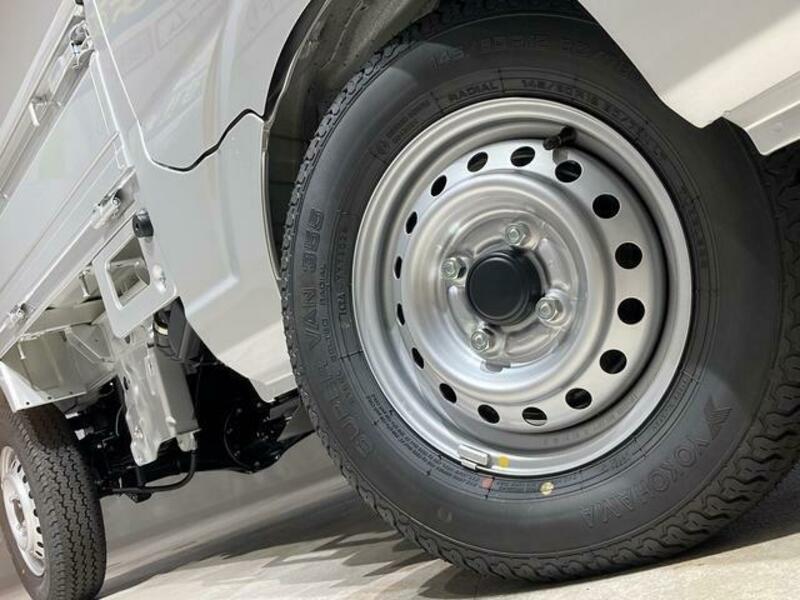 CLIPPER TRUCK