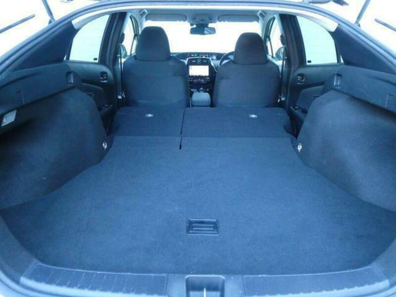 PRIUS-12