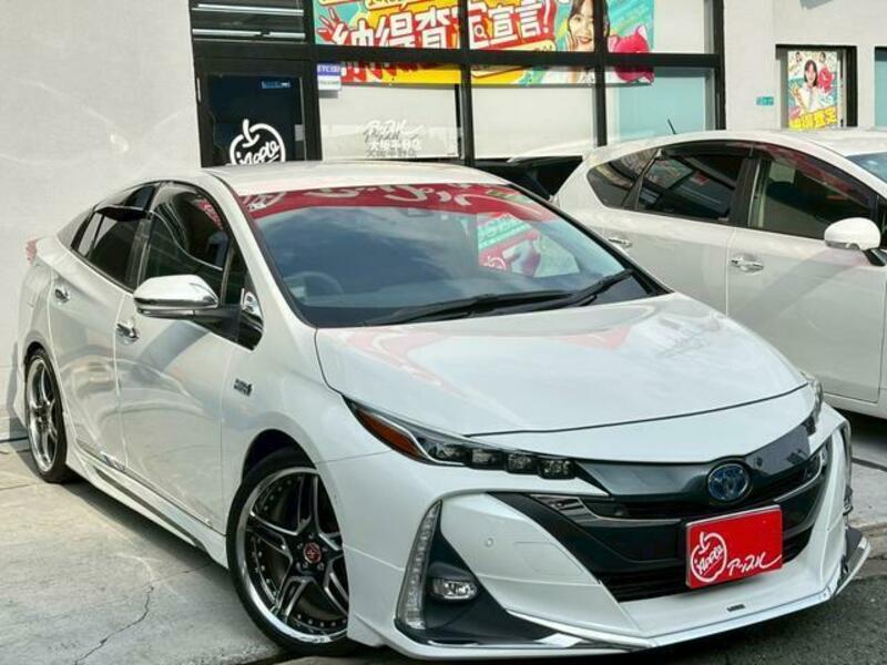 PRIUS PHV