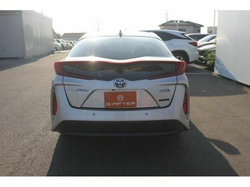 PRIUS PHV