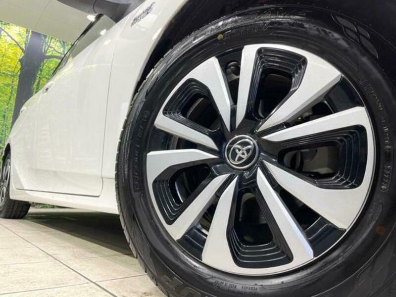 PRIUS PHV