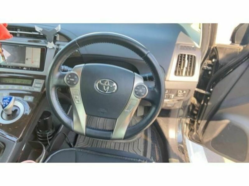 PRIUS PHV