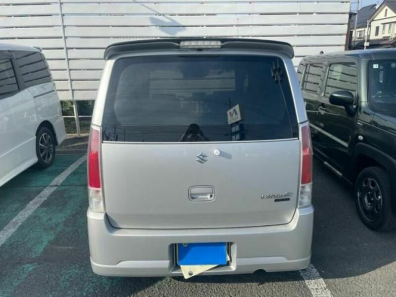 WAGON R