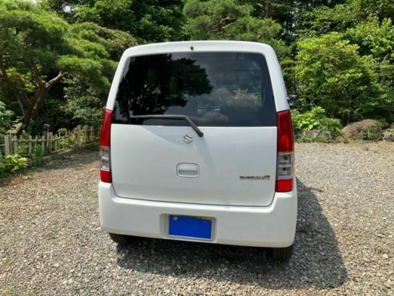 WAGON R
