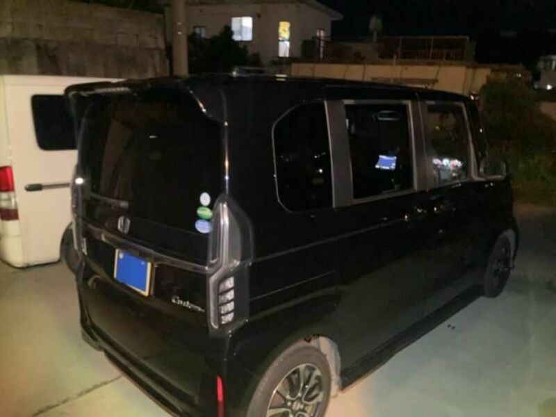 N BOX CUSTOM