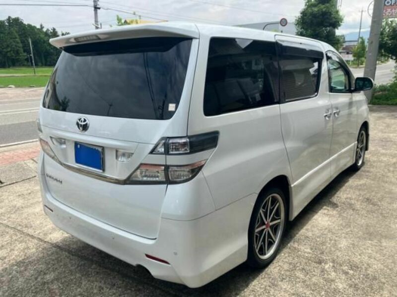 VELLFIRE