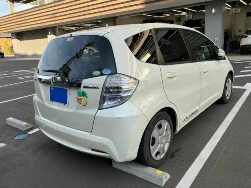 FIT HYBRID