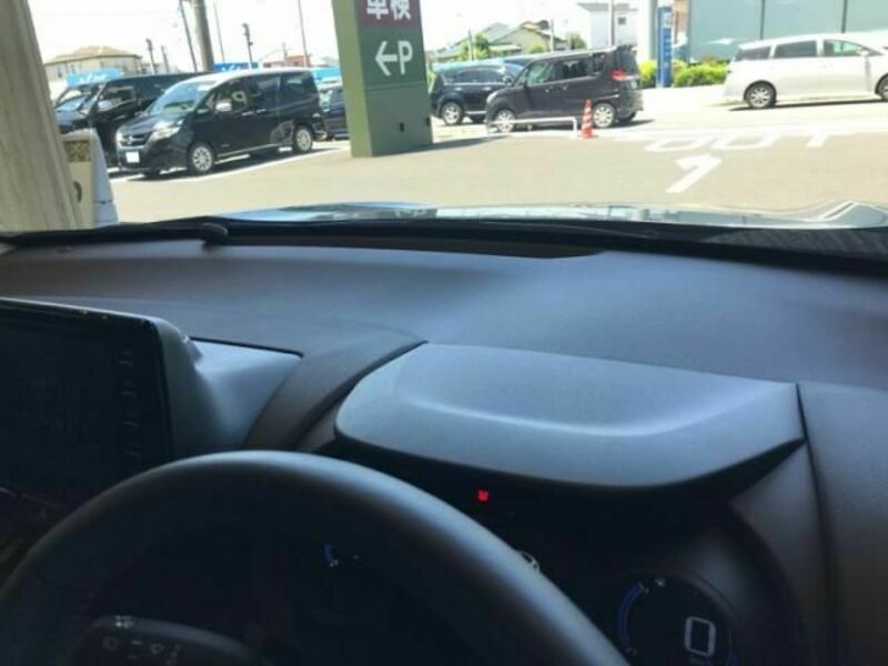 YARIS CROSS