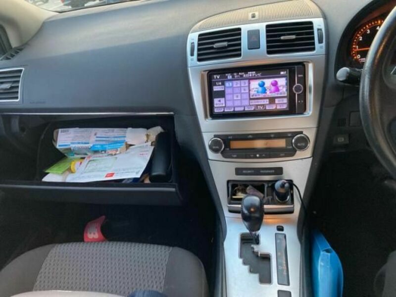 AVENSIS WAGON
