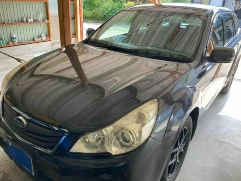 LEGACY OUTBACK-0