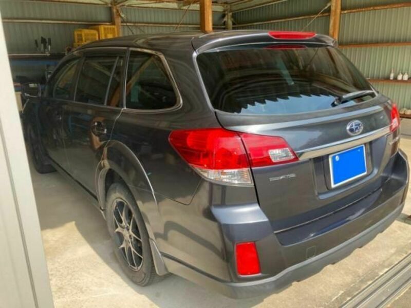 LEGACY OUTBACK