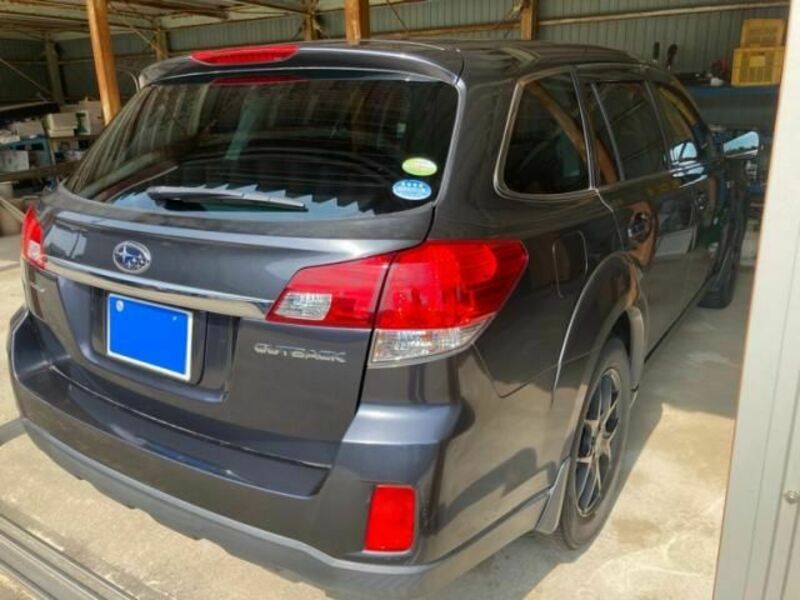 LEGACY OUTBACK