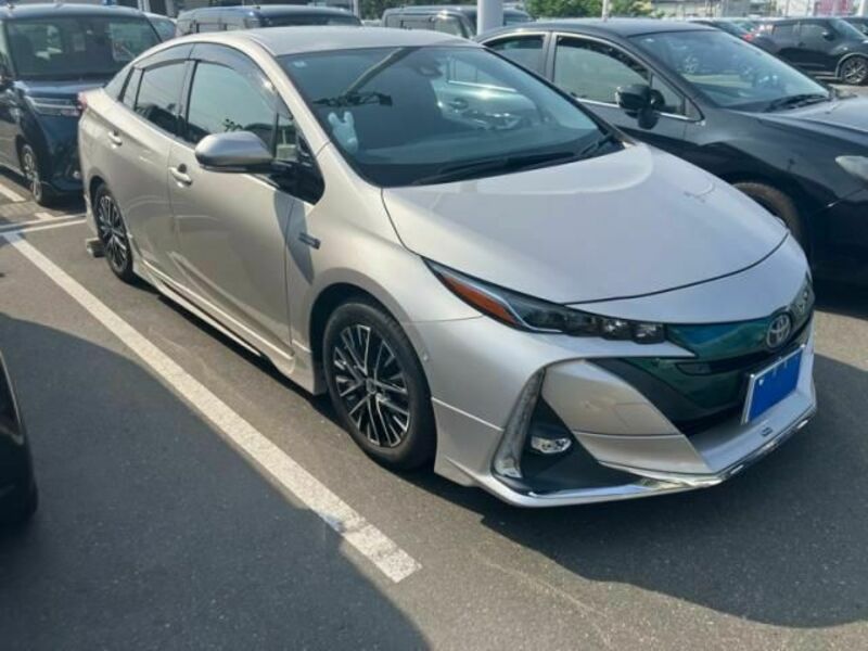 PRIUS PHV