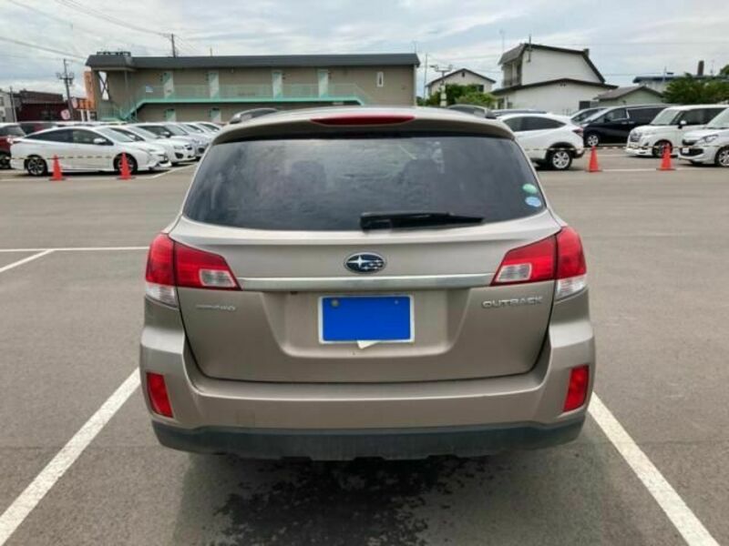 LEGACY OUTBACK