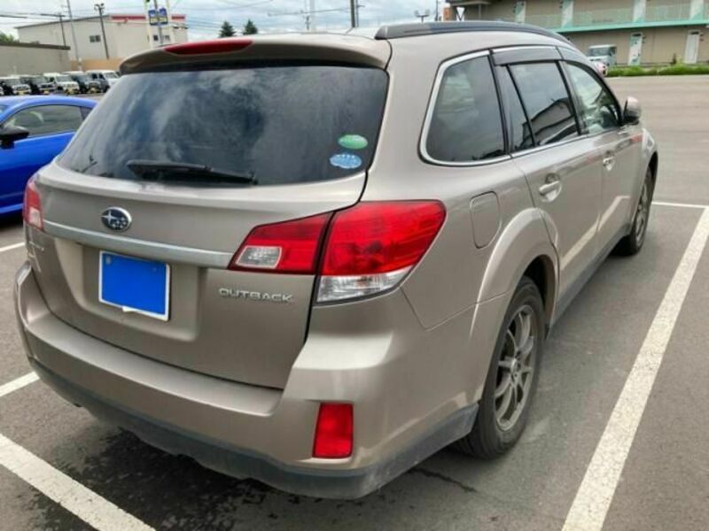 LEGACY OUTBACK