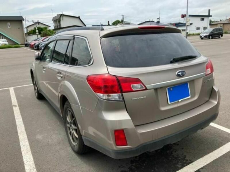 LEGACY OUTBACK