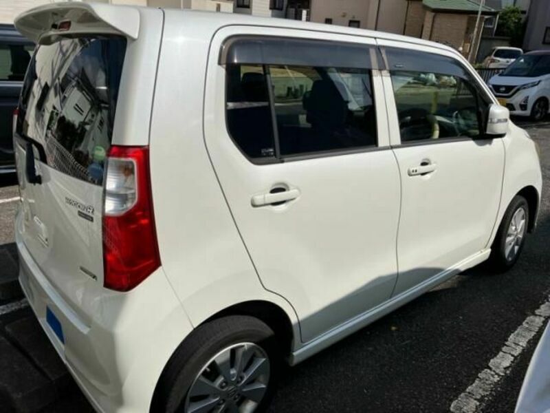 WAGON R