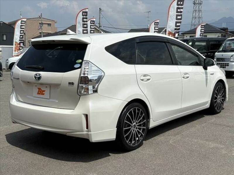 PRIUS ALPHA