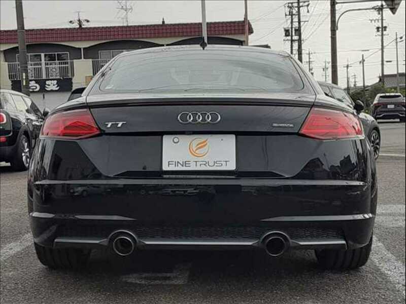 TT