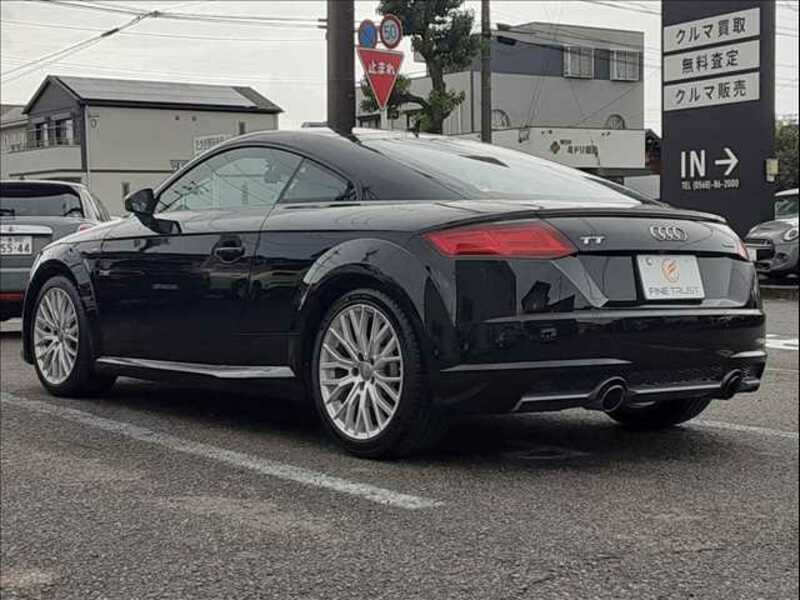 TT
