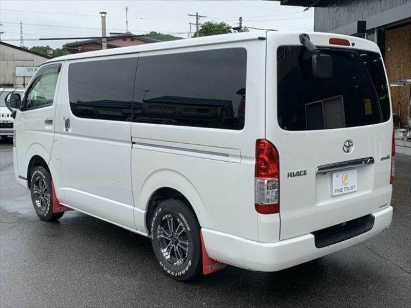 HIACE VAN