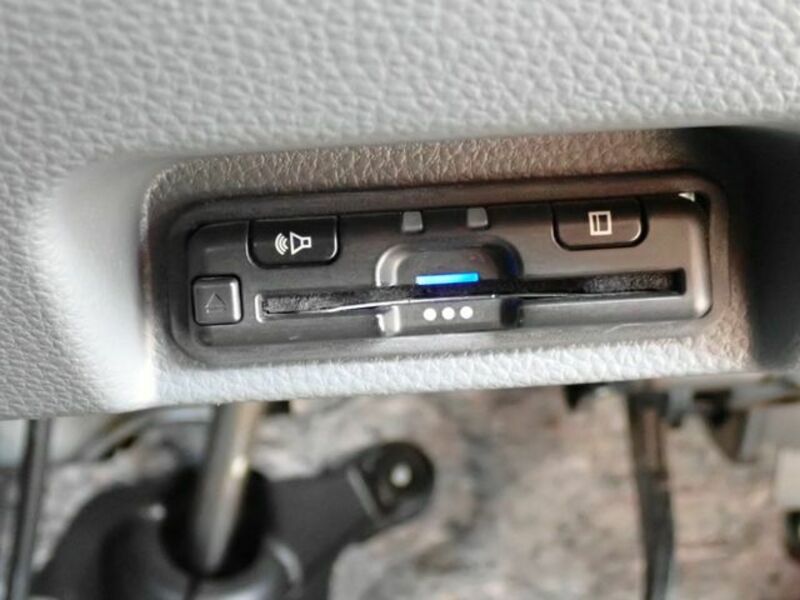 N-VAN