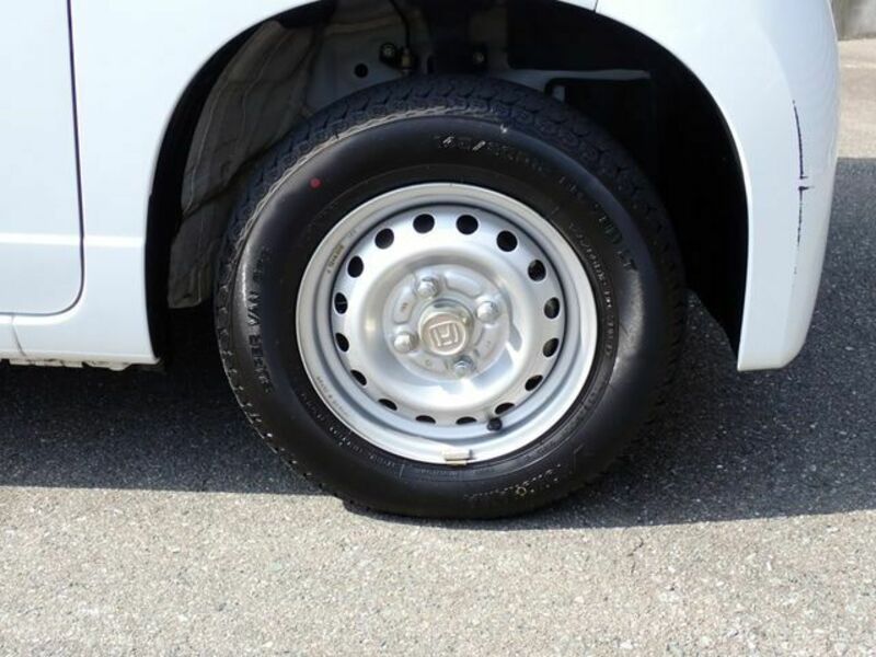N-VAN