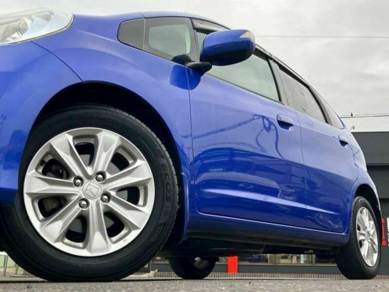 FIT HYBRID