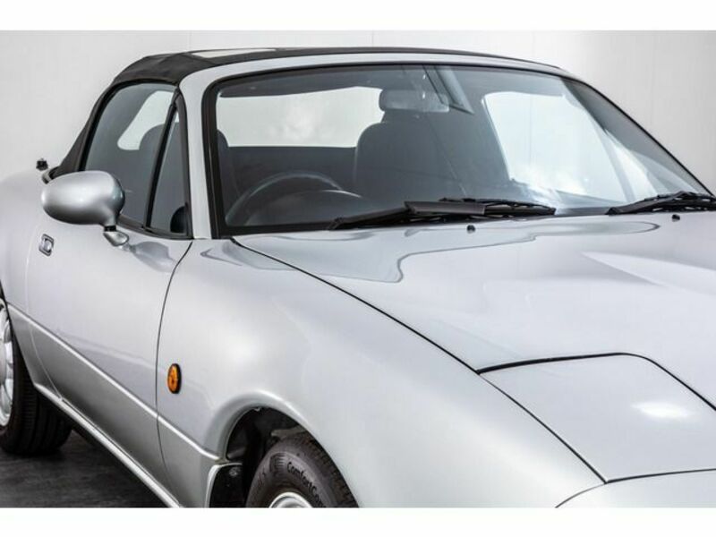 EUNOS ROADSTER