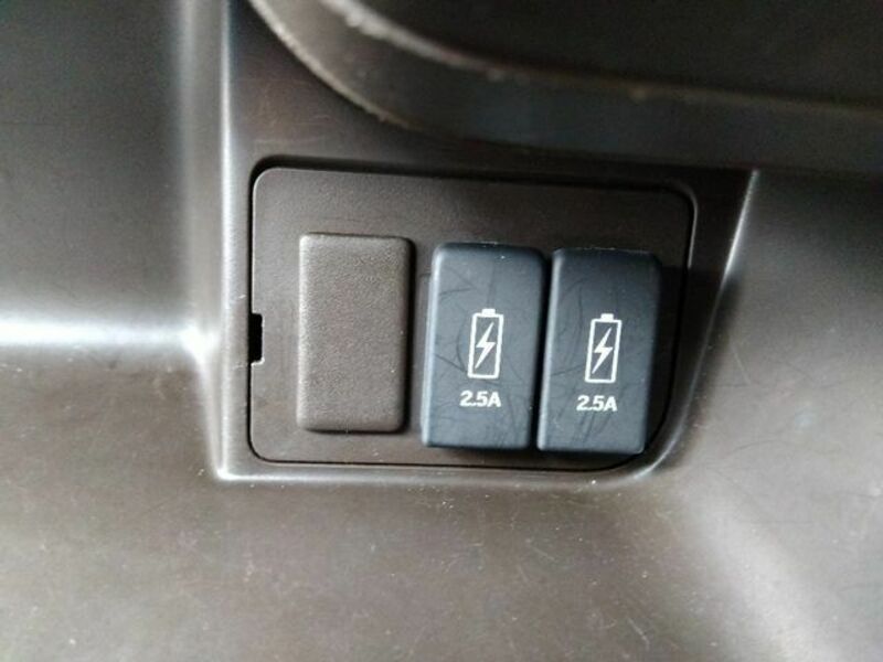 N BOX