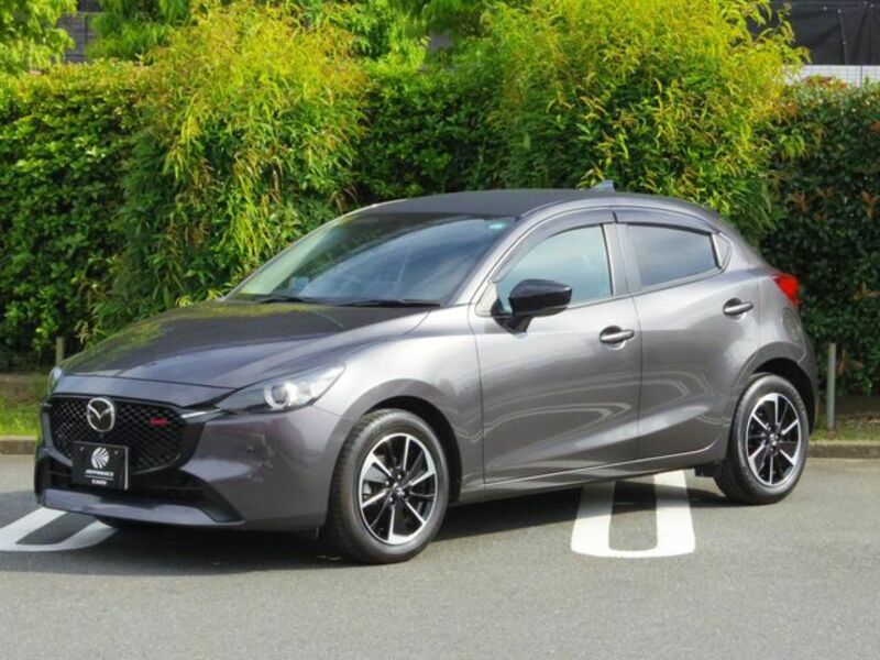 MAZDA2