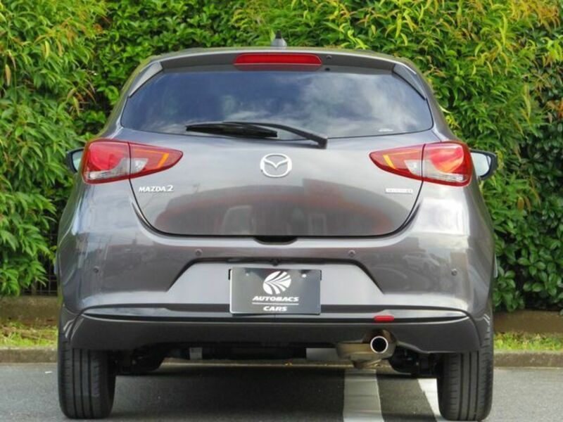 MAZDA2
