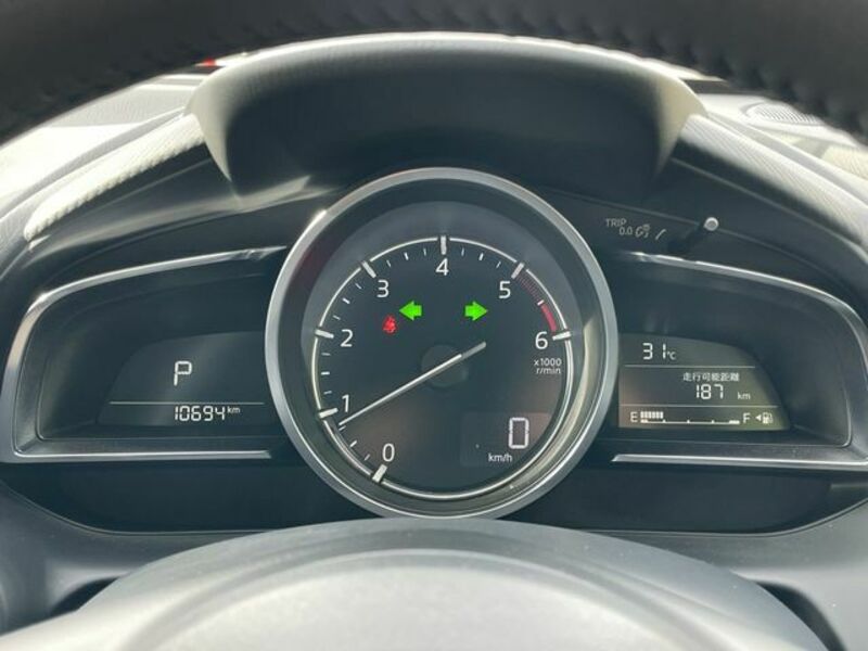 MAZDA2