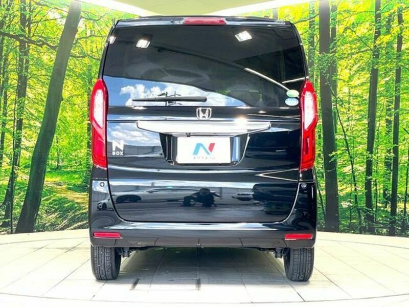 N BOX