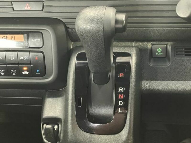 N-VAN