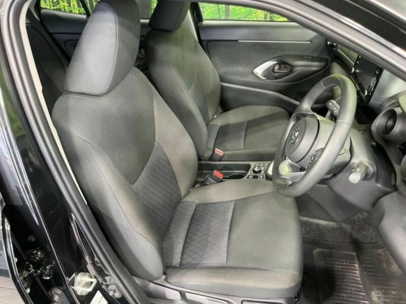 YARIS CROSS