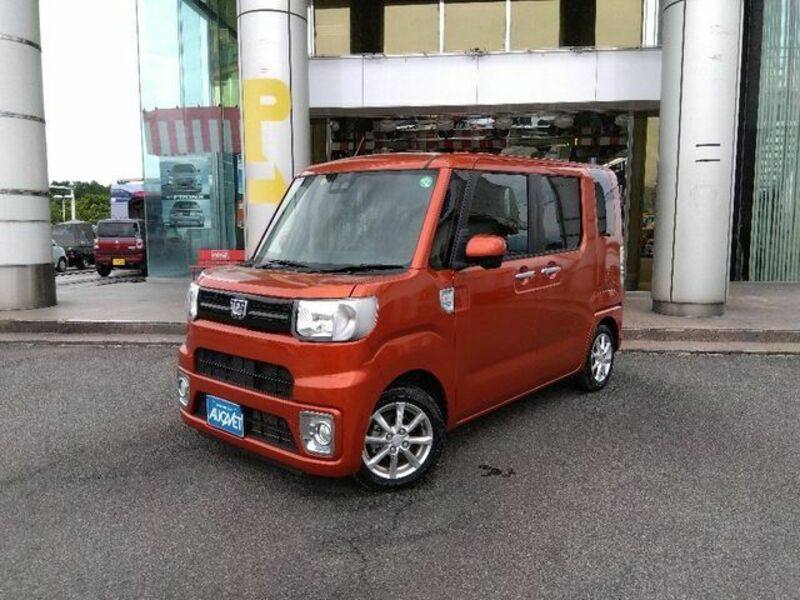 DAIHATSU WAKE