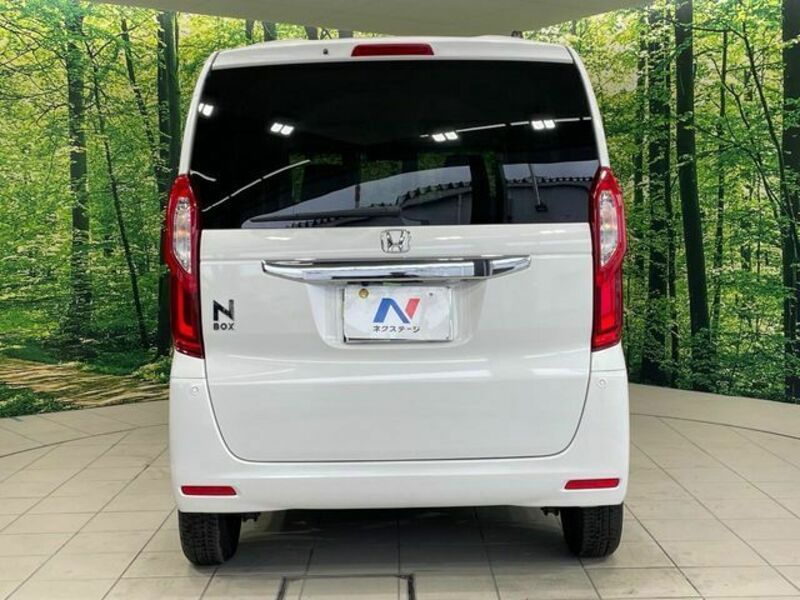 N BOX