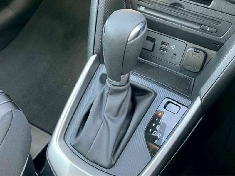 MAZDA2