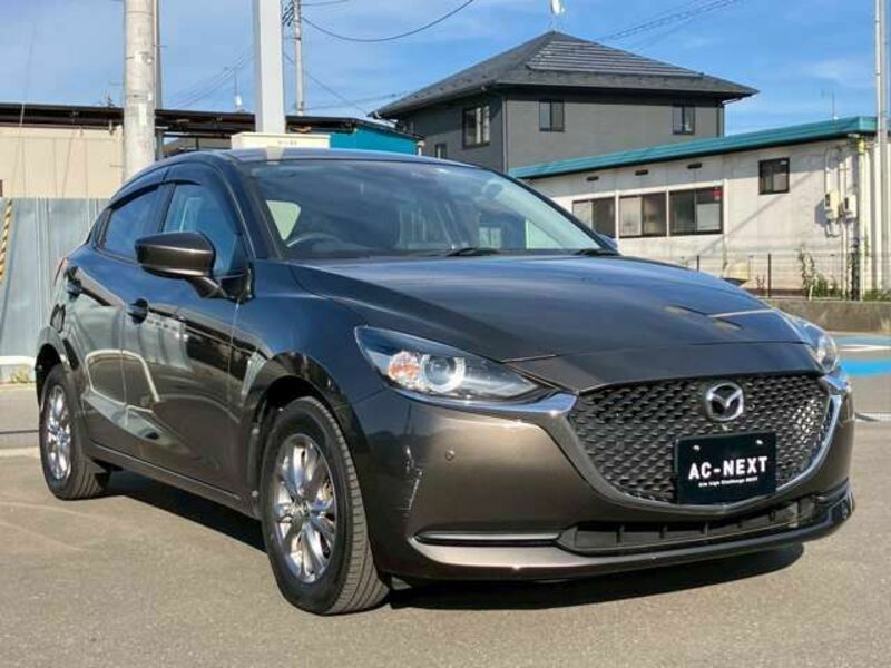 MAZDA2
