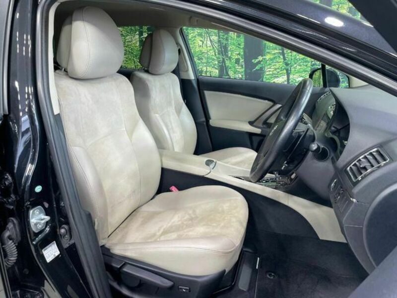 AVENSIS WAGON