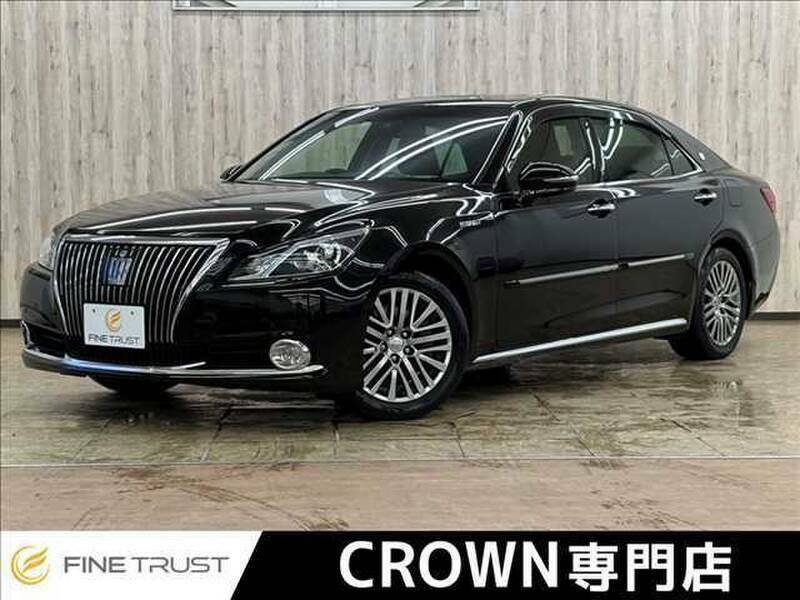 CROWN MAJESTA-0
