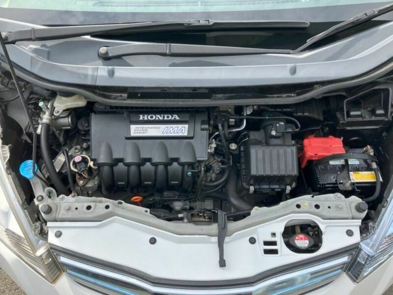 FIT HYBRID