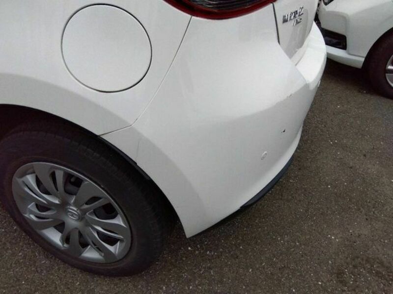 MAZDA2