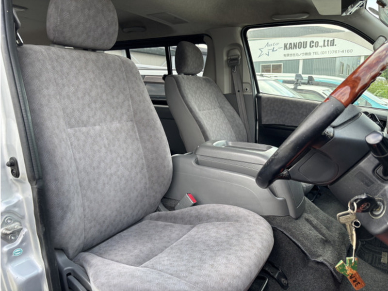 HIACE VAN