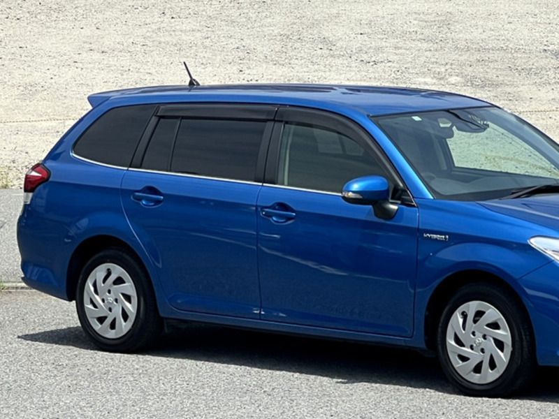 COROLLA FIELDER