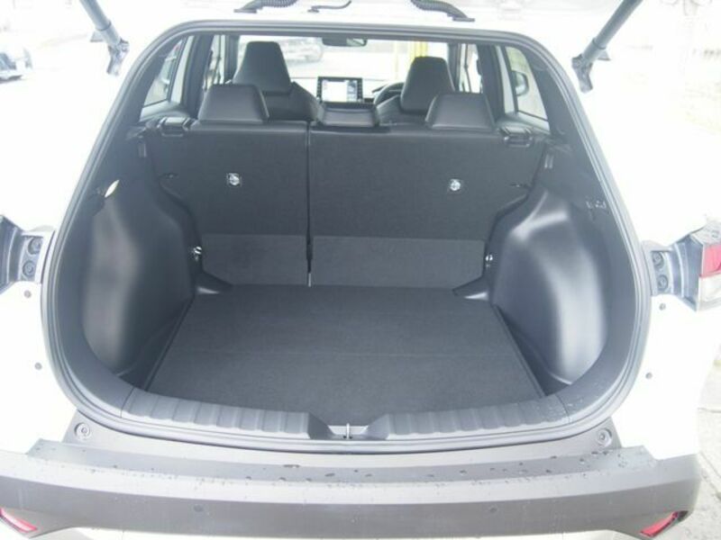 COROLLA CROSS