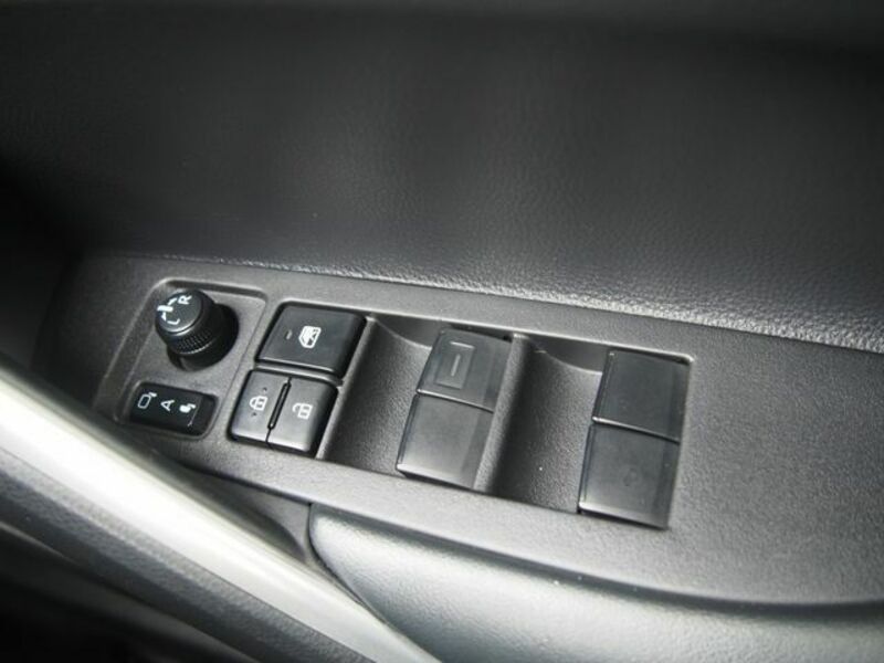 COROLLA CROSS